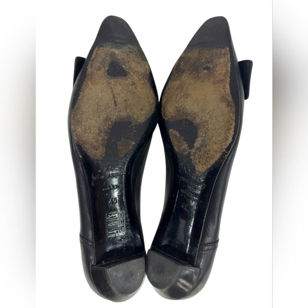 Burberry Vintage Pointed Toe Black Leather Buckle Low Heel Flat (EUR 40) - Picture 5 of 9
